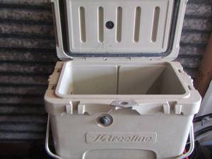 lot 64 image: Treeline ice chest