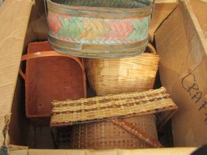 lot 87 image: Large qty of wicker baskets