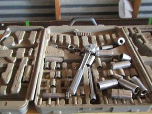lot 104 image: socket wrench and tool case with various sockets