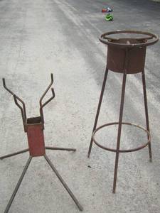 lot 140 image: propane grill stands qty 2