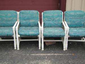 lot 142 image: outdoor patio furniture  of pvc piping, includes table with 4 chairs pretty neat