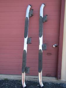 lot 9 image: Heavy duty FORD Truck side steps new qty 2