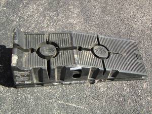 lot 160 image: Rhino ramps holds up to 12,000 lbs. qty 2