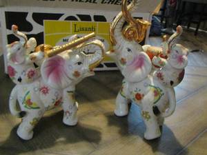 lot 206 image: Porcelain decorative Elephants   QTY 2