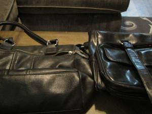 lot 210 image: Jaclyn Smith black purse used, and a black purse no name