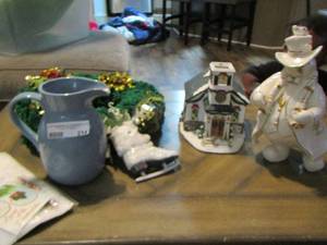 lot 214 image: yarn wreath , lighted house, snowman figurine and more