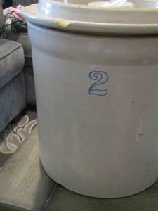 lot 242 image: #2 CROCK  size 10 in tall