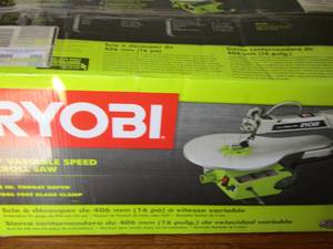 lot 260 image: Ryobi 16 Scroll Saw used a few times like new in original box