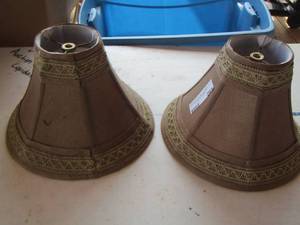 lot 265 image: new small lamp shades