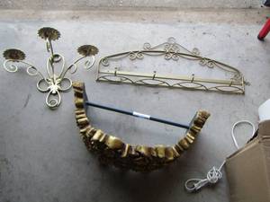 lot 279 image: Metal coat rack- hanging candle wall dcor- floral wall dcor