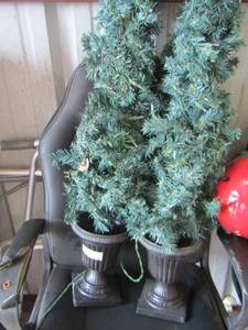lot 280 image: 2 lighted trees with stands 3 ft. tall