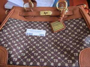 lot 309 image: Danbury Mint Purse new
