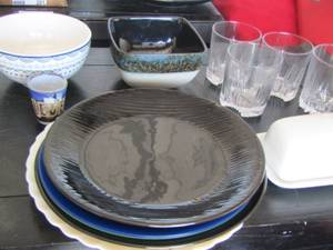 lot 310 image: 4 whiskey glasses, covered butter dish, dinner plates plus