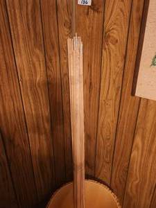 lot 186 image: Selection of wood dowels
