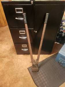 lot 138 image: Large bolt cutters