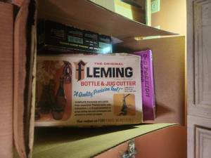 lot 135 image: Box of craft making kits