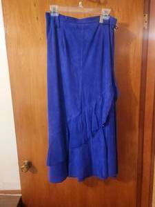 lot 119 image: Terry Lewis - leather long skirt - 10