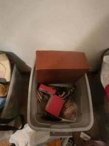 lot 113 image: Bin of misc, items