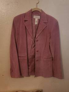 lot 105 image: Liz Claiborne Jacket - M