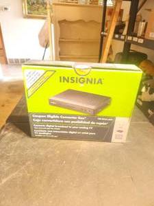lot 97 image: Insignia converter box
