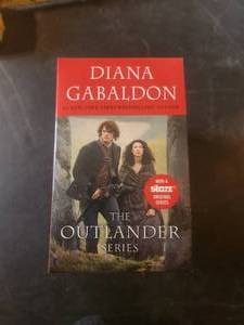 lot 86 image: The Outlander Series - book set