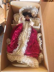lot 77 image: Vintage Claudia porcelain doll in box - KAIS Inc. - American Artists Collection