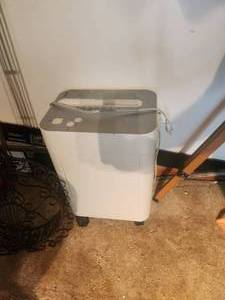 lot 73 image: Ativa paper shredder