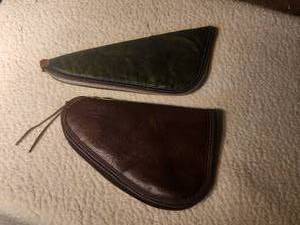lot 30 image: Selection of 2 soft side pistol cases