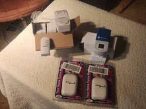 lot 29 image: Plug in electric accessories - instant remote, voice control