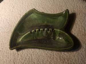 lot 19 image: Vintage Maurice of California ashtray