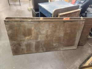 lot 12 image: Foldable table