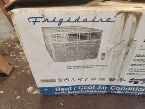 lot 26 image: Frigidaire window AC unit