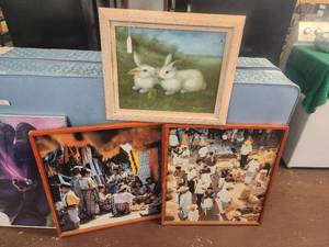 lot 48 image: Selection of framed artwork