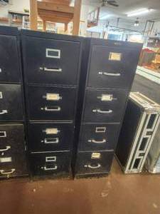 lot 51 image: Selection of 2 tall metal file cabinets