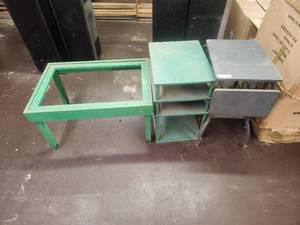 lot 61 image: Selection of 3 small tables