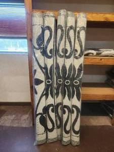 lot 75 image: Black and white indoor & outdoor plastic mats-rugs - 70 x 101 - bid x 5