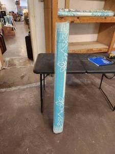 lot 85 image: Teal and white indoor & outdoor plastic mats-rugs - 48 x 68 - bid x 10