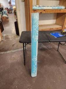 lot 83 image: Teal and white indoor & outdoor plastic mats-rugs - 48 x 68 - bid x 10