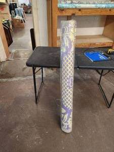 lot 89 image: Purple and white indoor & outdoor plastic mats-rugs - 48 x 68 - bid x 10