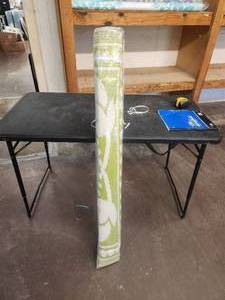 lot 97 image: Green & white indoor & outdoor plastic mats-rugs - 48 x 68 - bid x 10