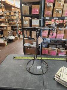 lot 255 image: Selection of w iron necklace display racks