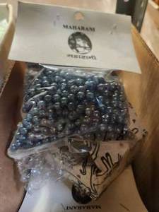 lot 271 image: Generous selection of glass beads for jewelry and craft making