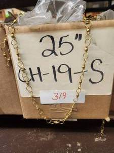 lot 319 image: Generous selection of pieces for jewelry and craft making