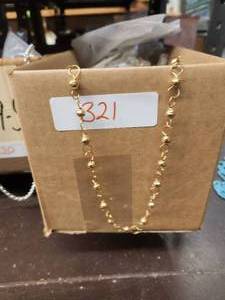 lot 321 image: Generous selection of pieces for jewelry and craft making
