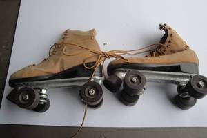 lot 22 image: Vintage- Championship Roller Skates With Toe Stop, Suede Like Tan