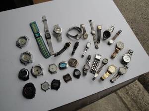 lot 32 image: Lot Of Mixed Watches. Styles And Brands. With And Without Bands. Working  Not Working- Unknown Condition