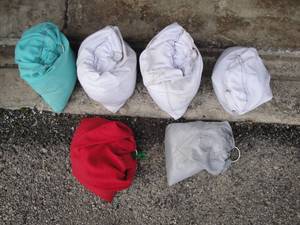 lot 48 image: Lot-6 Homemade Sandbags, With Metal Caring Ring