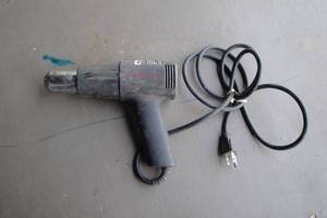 lot 95 image: HEAT GUN-Model 1220, 10 Amp, 120-V. 1200 Watt