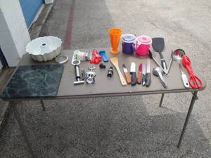lot 103 image: Mixed Lot Of Kitchen Items