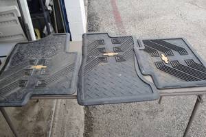 lot 132 image: Lot Of Chevrolet Vehicle Floor Mats, Need Cleaned